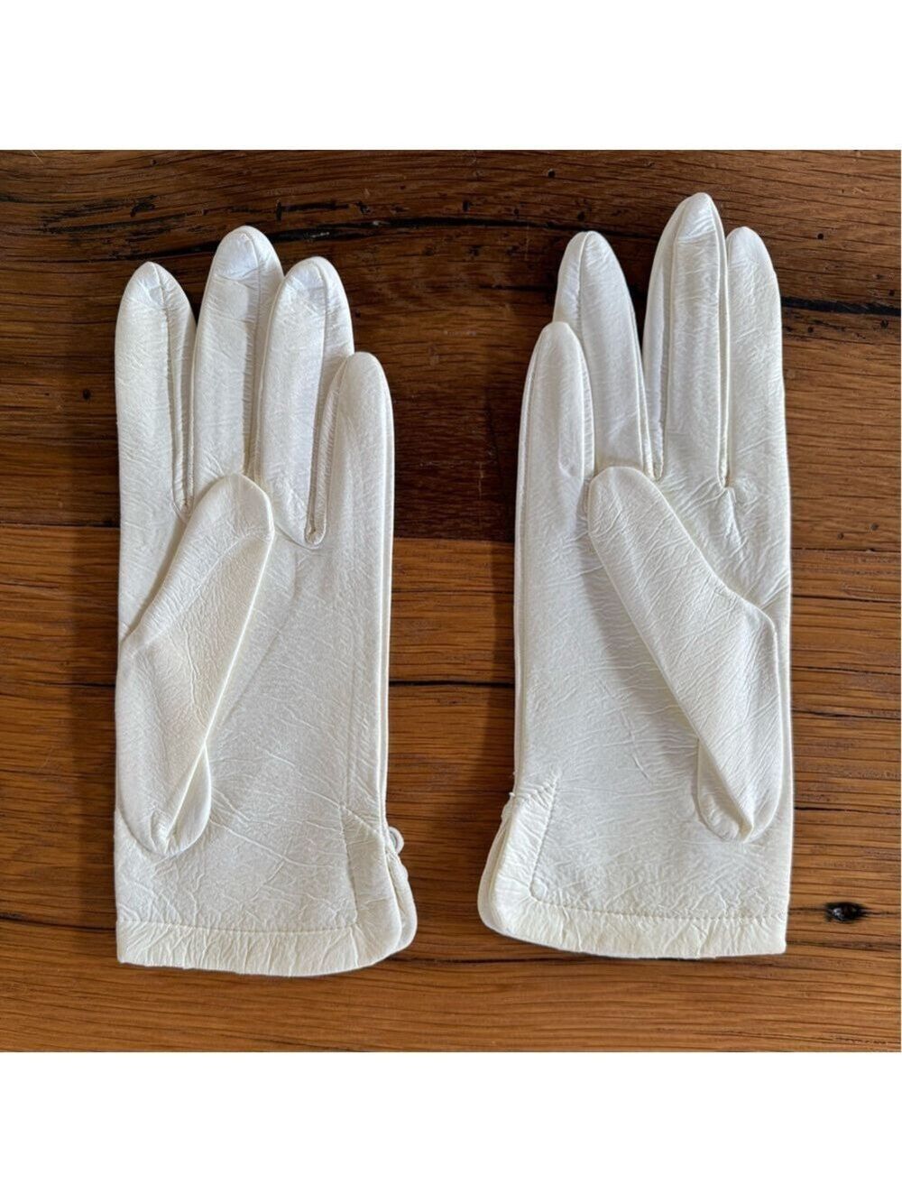 Christian Dior Vintage White Gloves - Picture 7 of 8